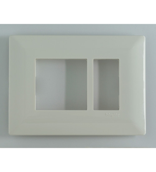 Schneider Electric P0703 - Cover frame, Livia, 3 grid, 3 module, white